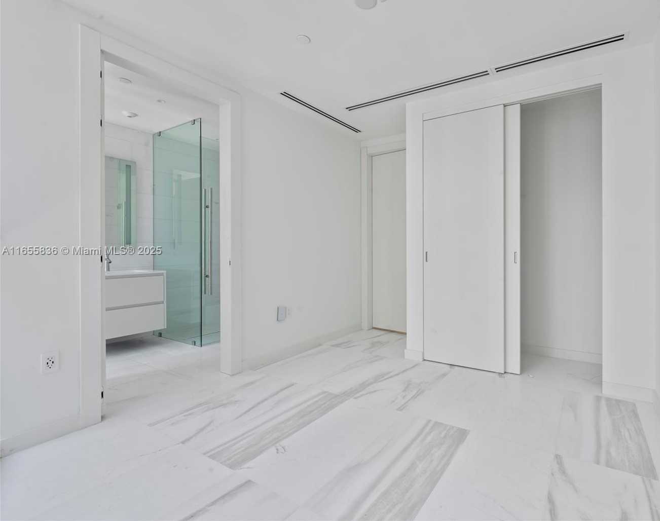 Small Image of 300 BISCAYNE BLVD WAY #2702, Miami Number 30
