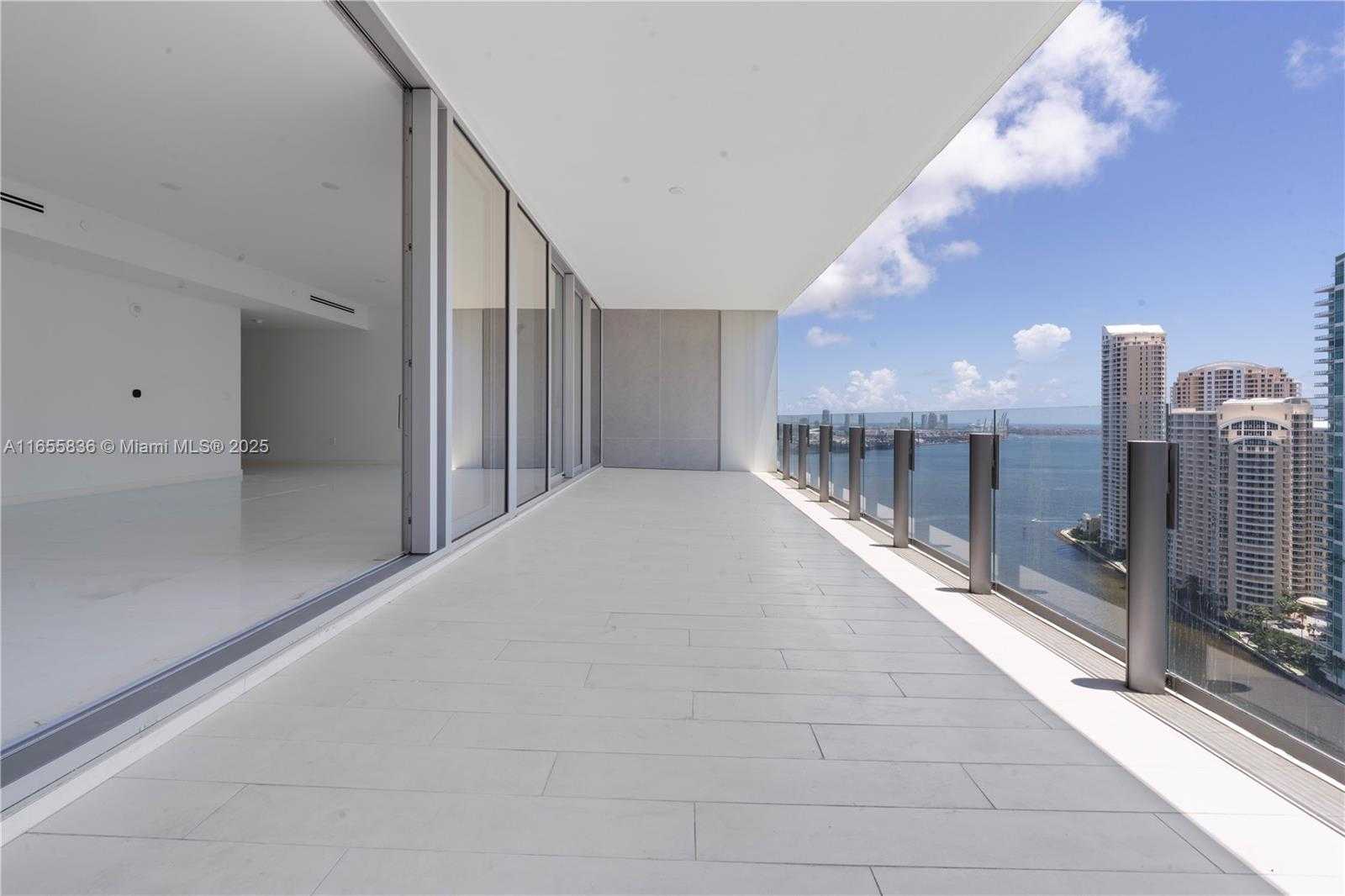 Small Image of 300 BISCAYNE BLVD WAY #2702, Miami Number 5