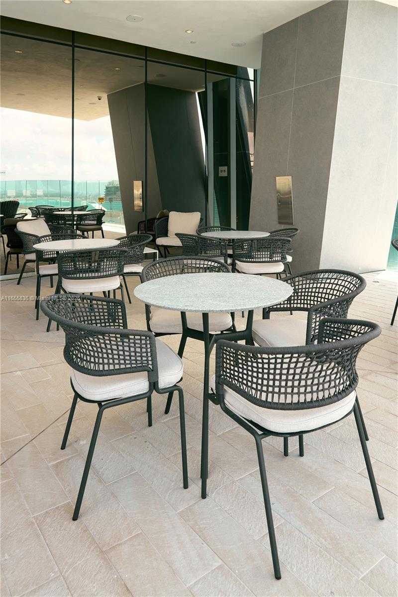 Small Image of 300 BISCAYNE BLVD WAY #2702, Miami Number 52
