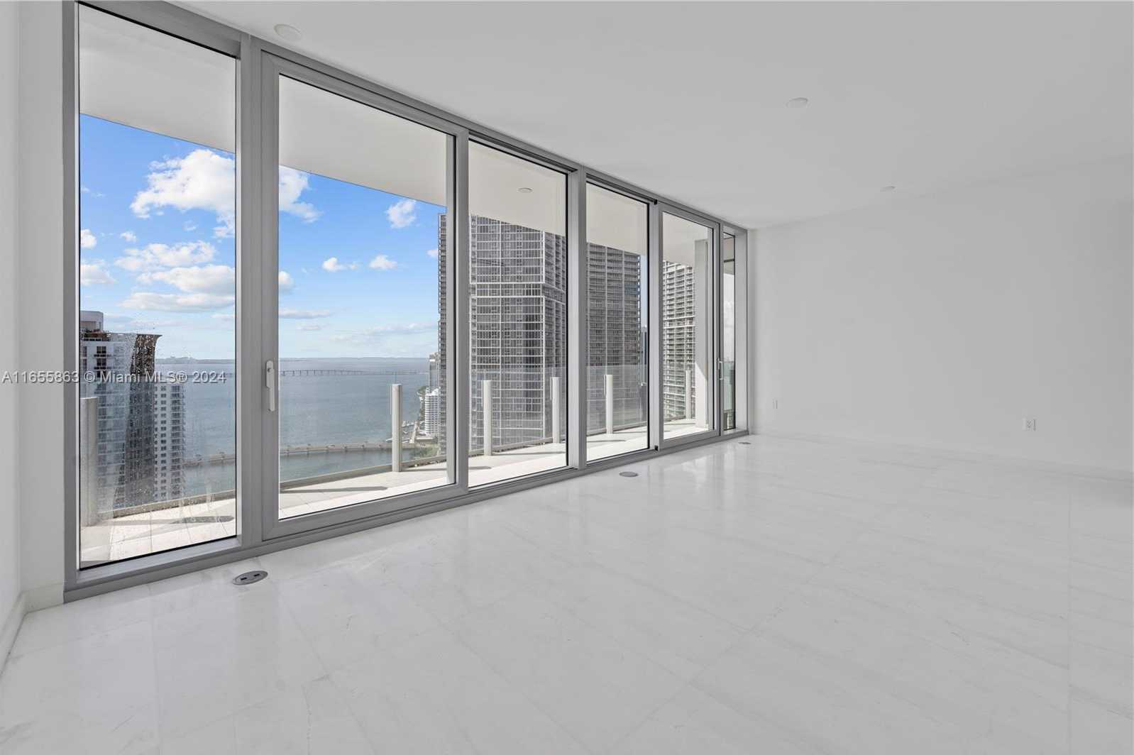 Small Image of 300 BISCAYNE BLVD WAY #3201, Miami Number 15