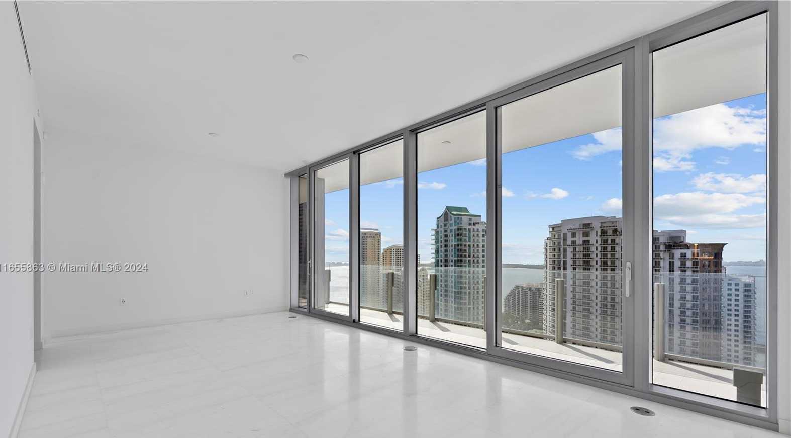 Small Image of 300 BISCAYNE BLVD WAY #3201, Miami Number 16