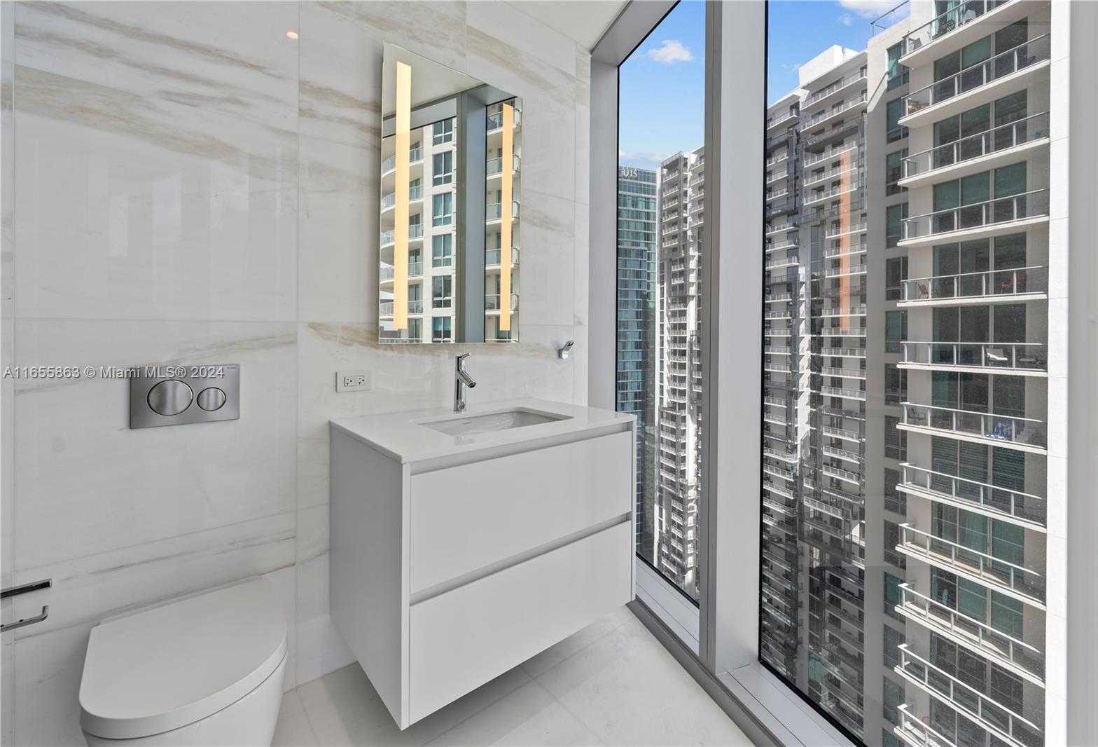 Small Image of 300 BISCAYNE BLVD WAY #3201, Miami Number 26