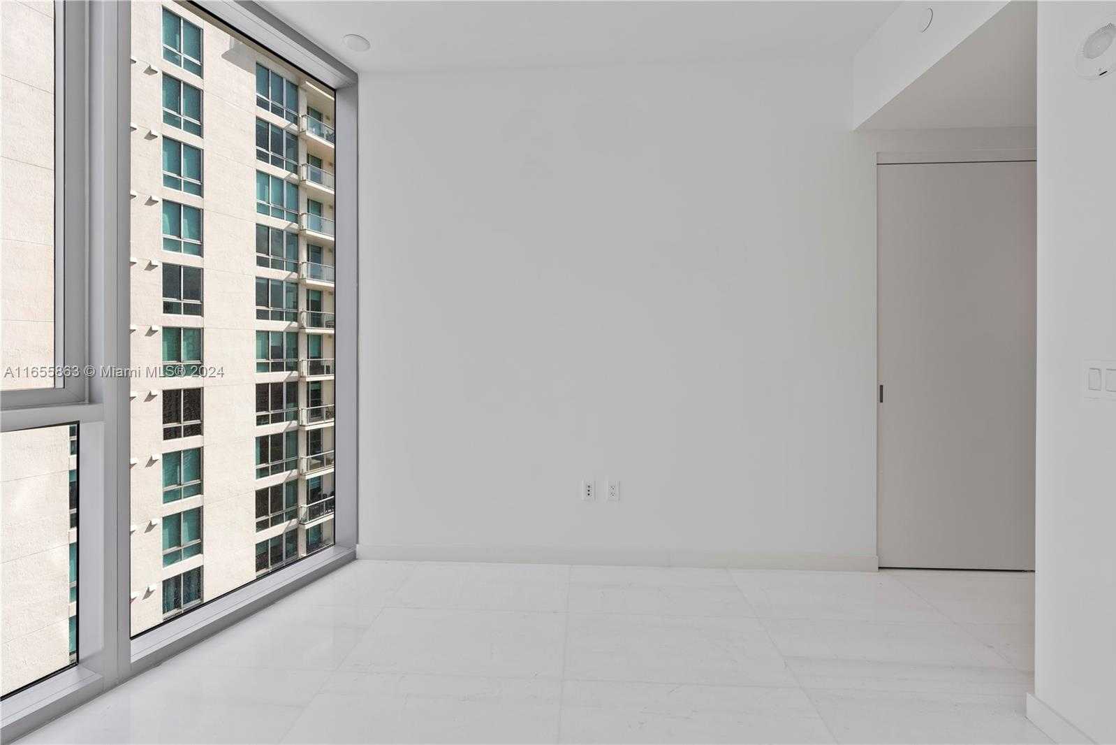 Small Image of 300 BISCAYNE BLVD WAY #3201, Miami Number 27