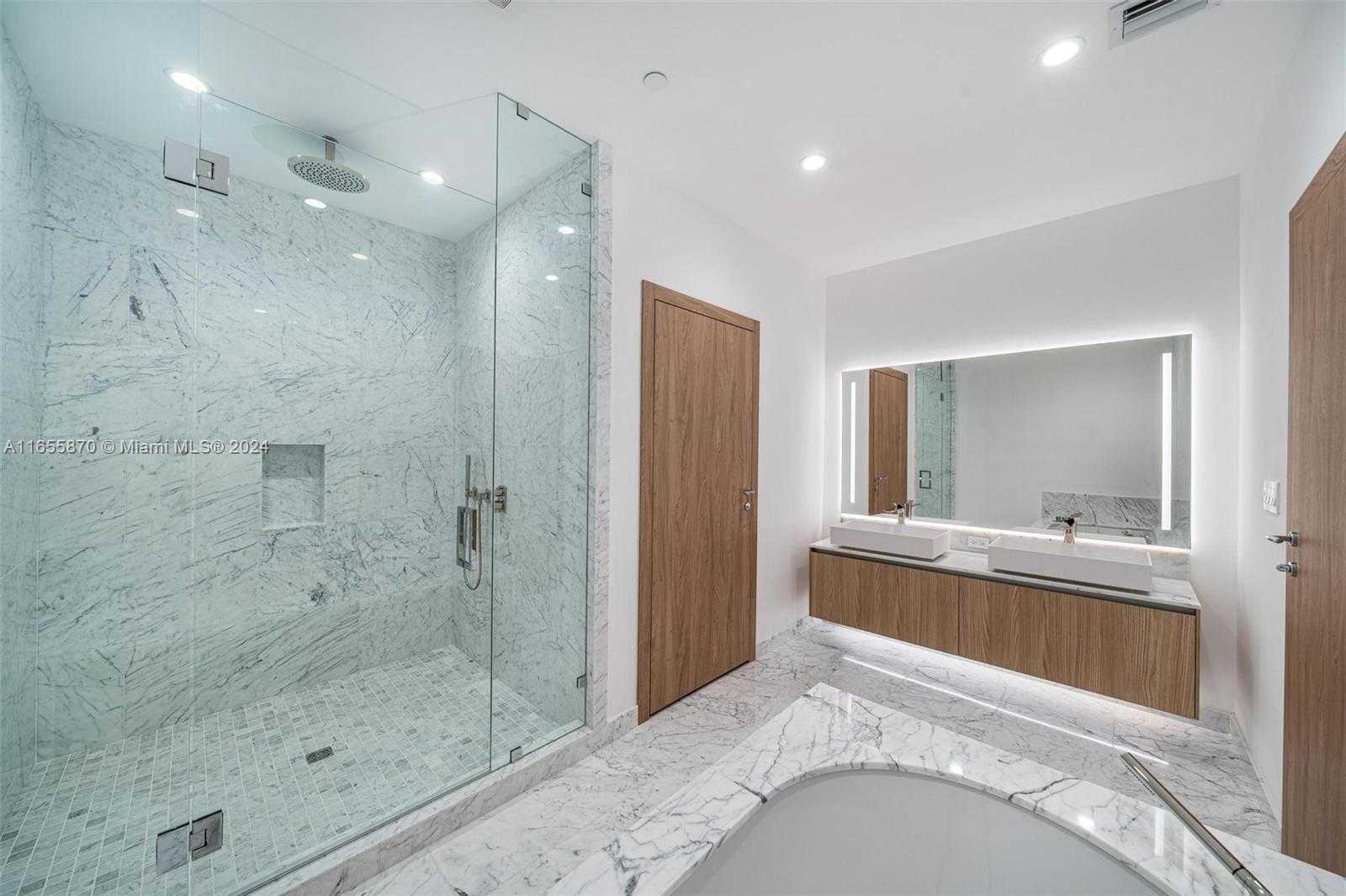 Small Image of 1135 103 ST #202, Bay Harbor Islands Number 20