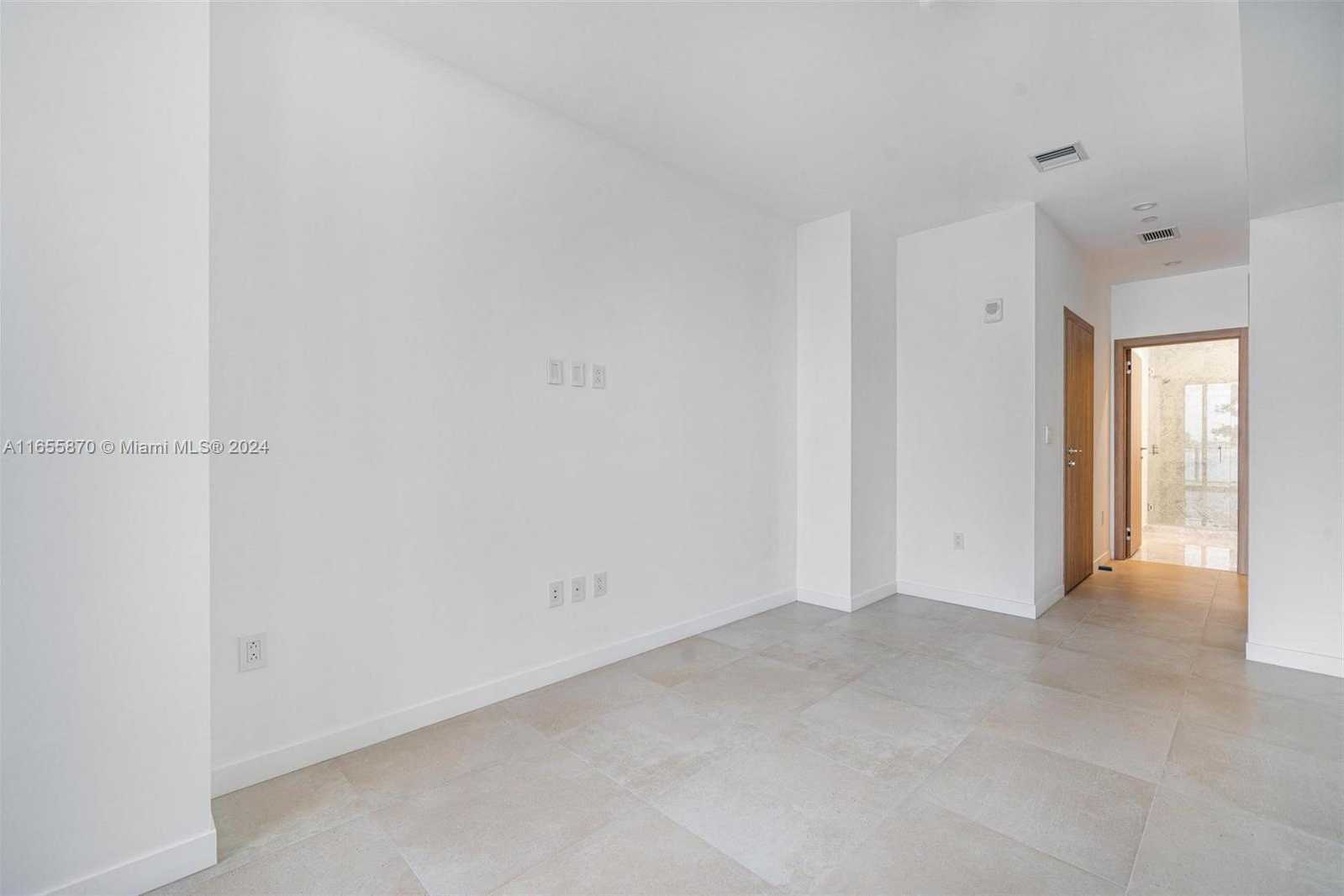 Small Image of 1135 103 ST #202, Bay Harbor Islands Number 28