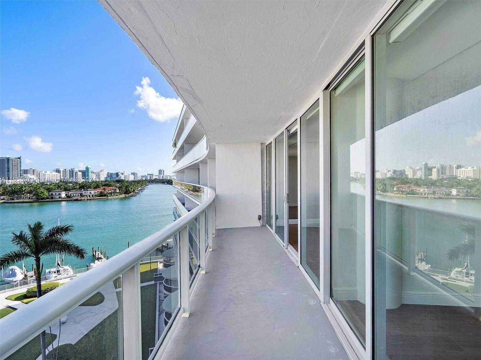 Small Image of 900 #DS10, Miami Beach Number 21