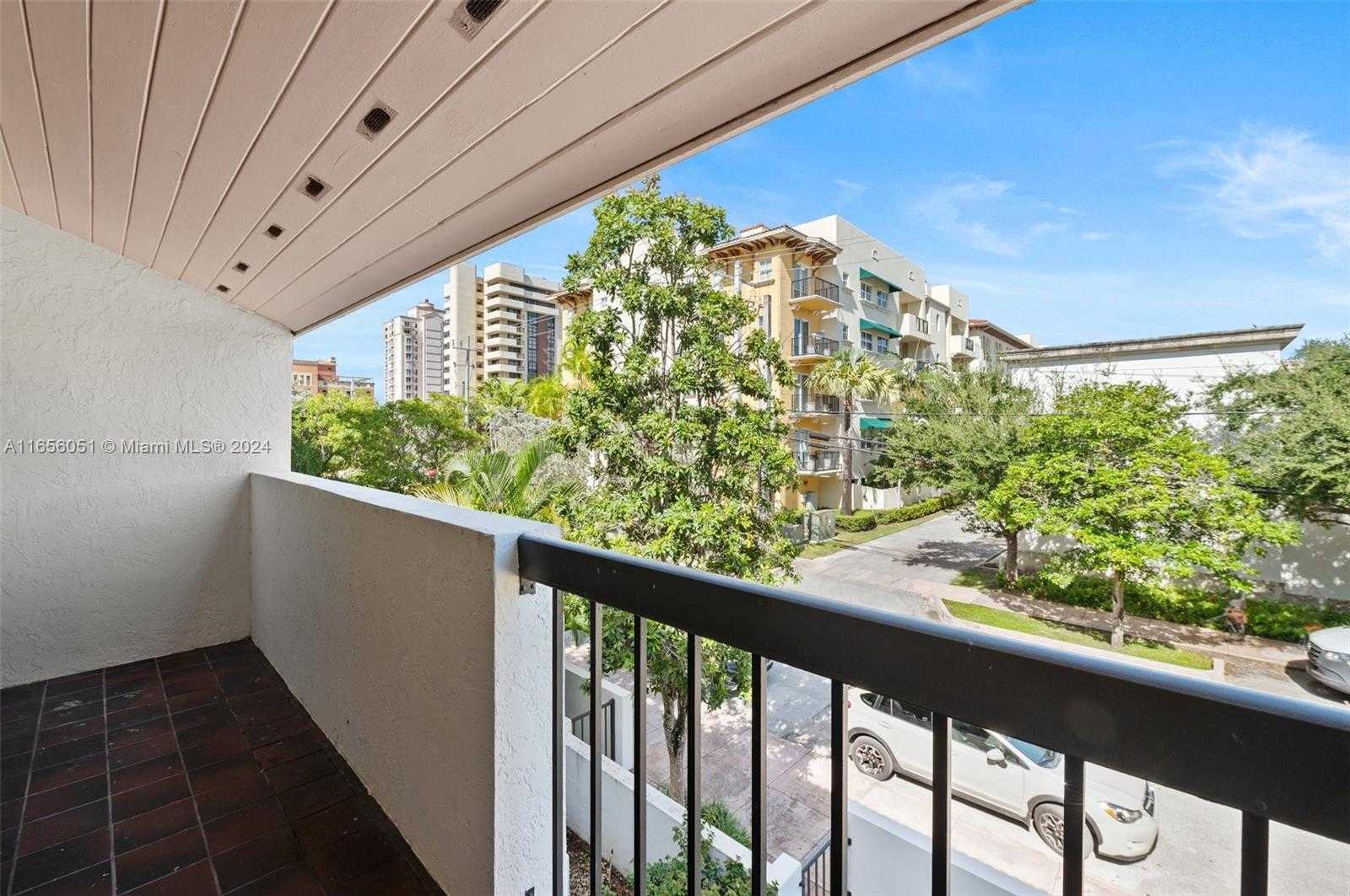 Small Image of 2600 CARDENA ST #11, Coral Gables Number 18