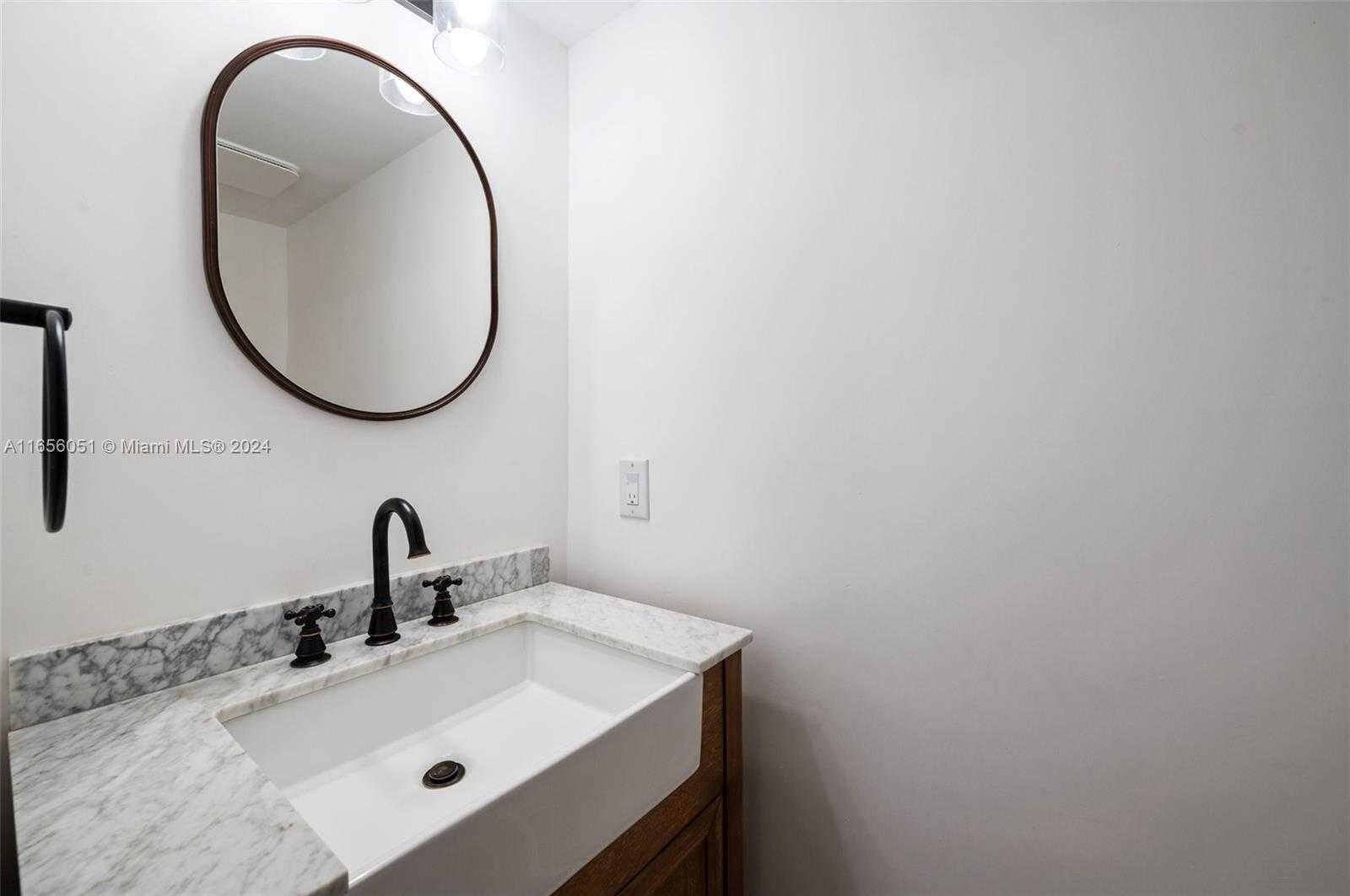 Small Image of 2600 CARDENA ST #11, Coral Gables Number 24
