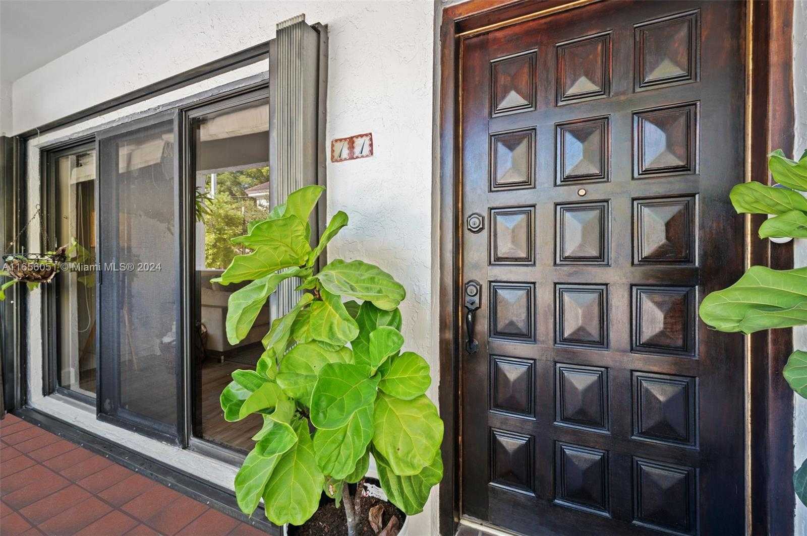 Small Image of 2600 CARDENA ST #11, Coral Gables Number 31