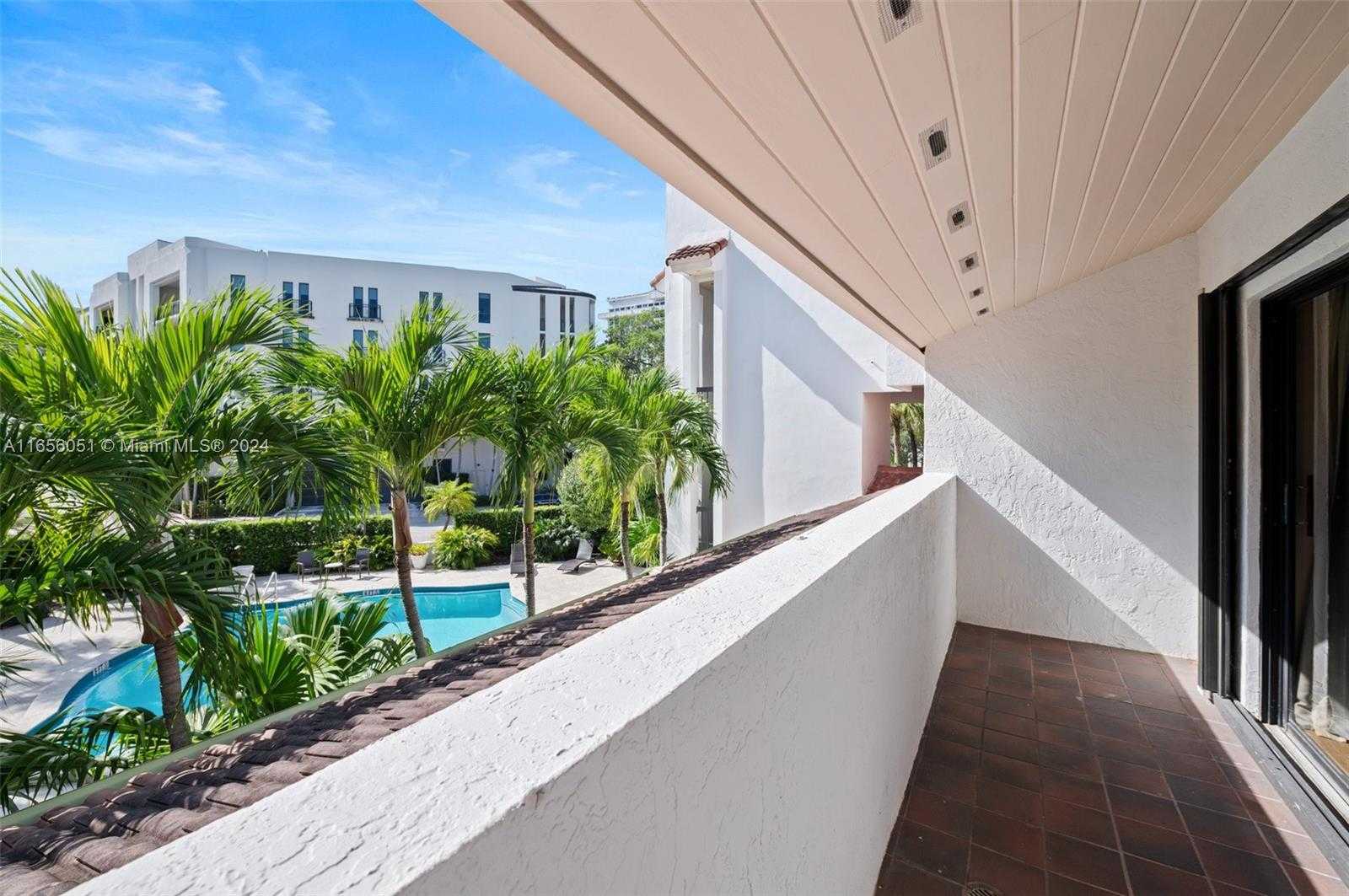Small Image of 2600 CARDENA ST #11, Coral Gables Number 32