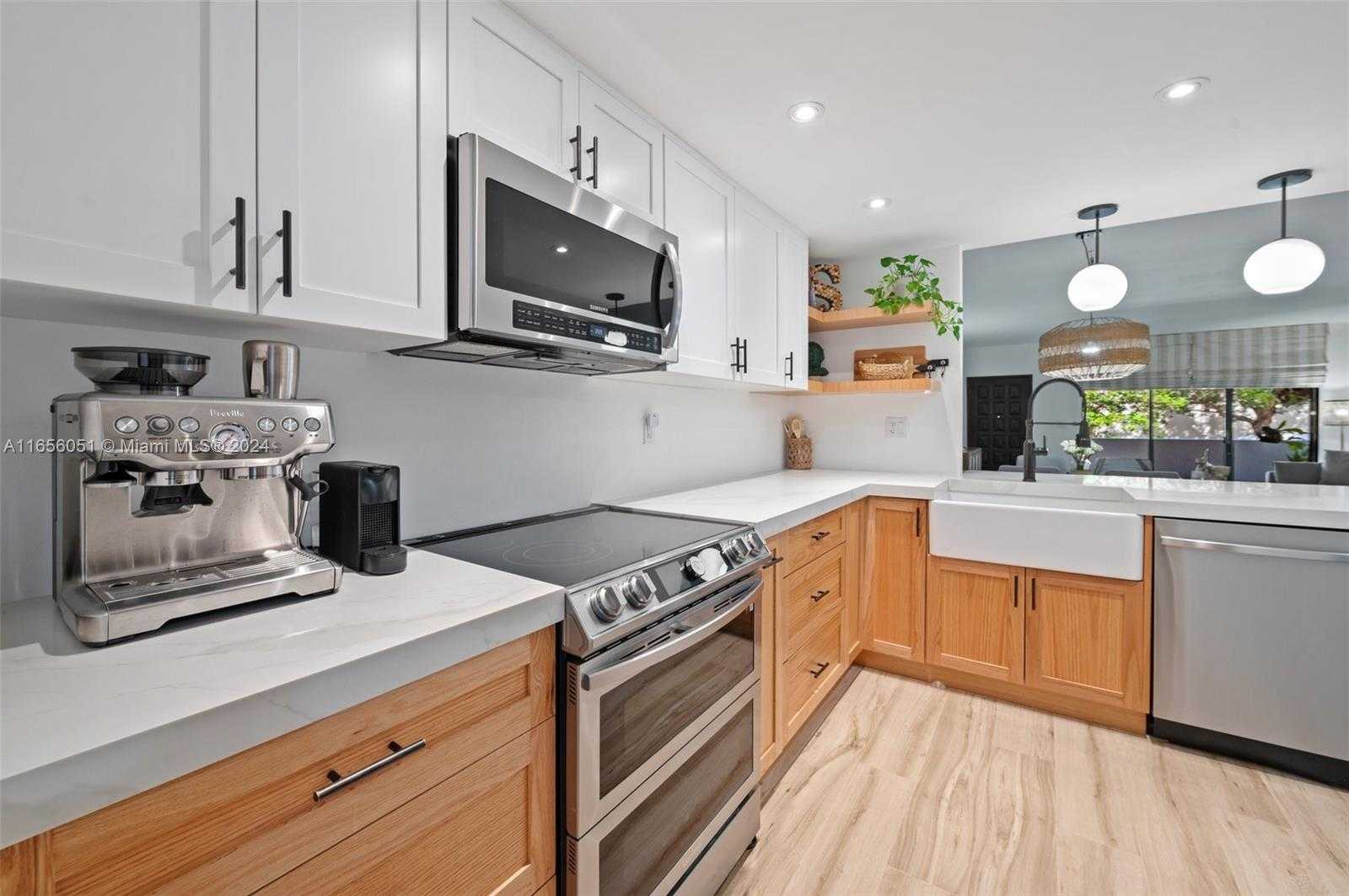 Small Image of 2600 CARDENA ST #11, Coral Gables Number 4