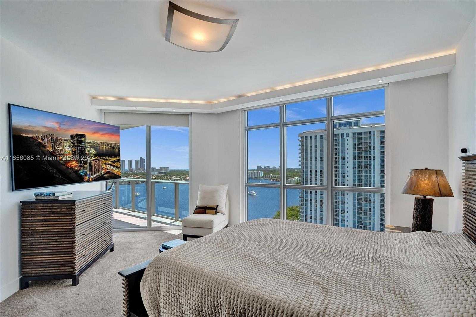Small Image of 17301 BISCAYNE BLVD #1803, North Miami Beach Number 13