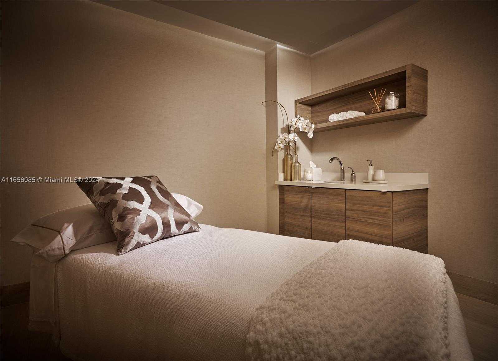 Small Image of 17301 BISCAYNE BLVD #1803, North Miami Beach Number 33