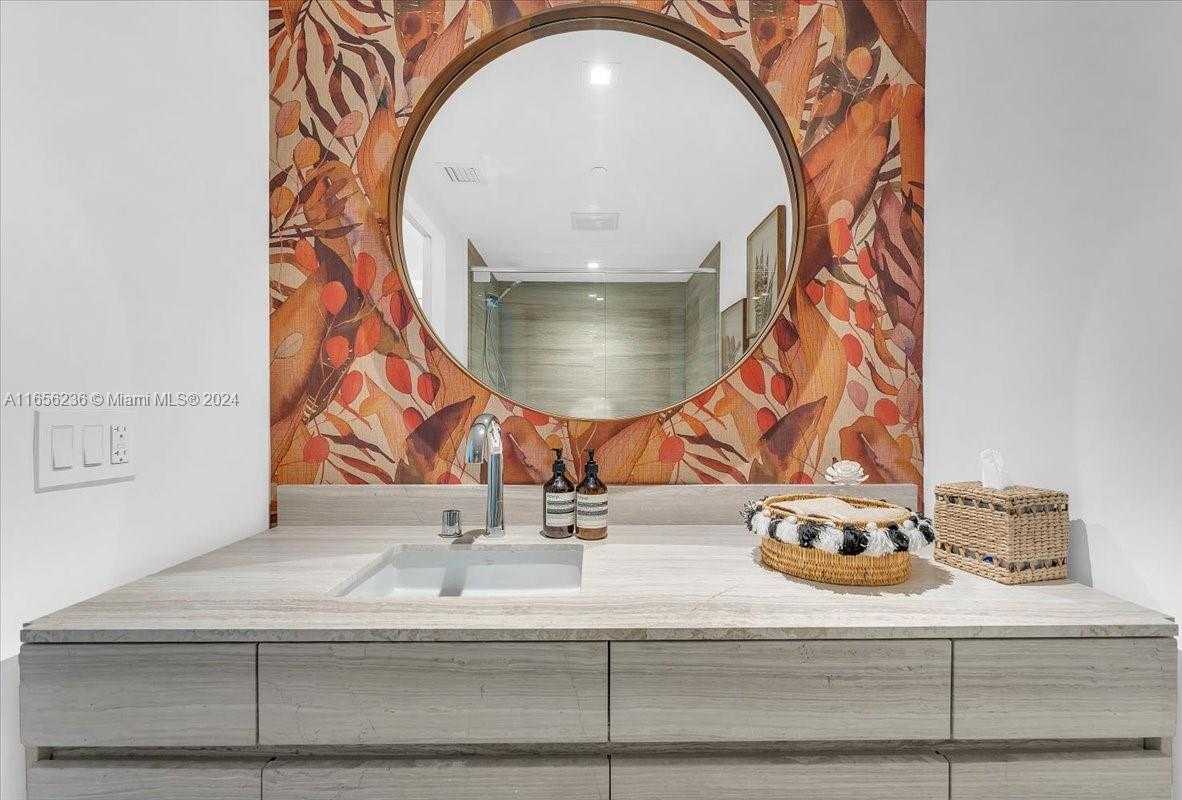 Small Image of 18975 COLLINS AVE #5302+Cabana 6, Sunny Isles Beach Number 12