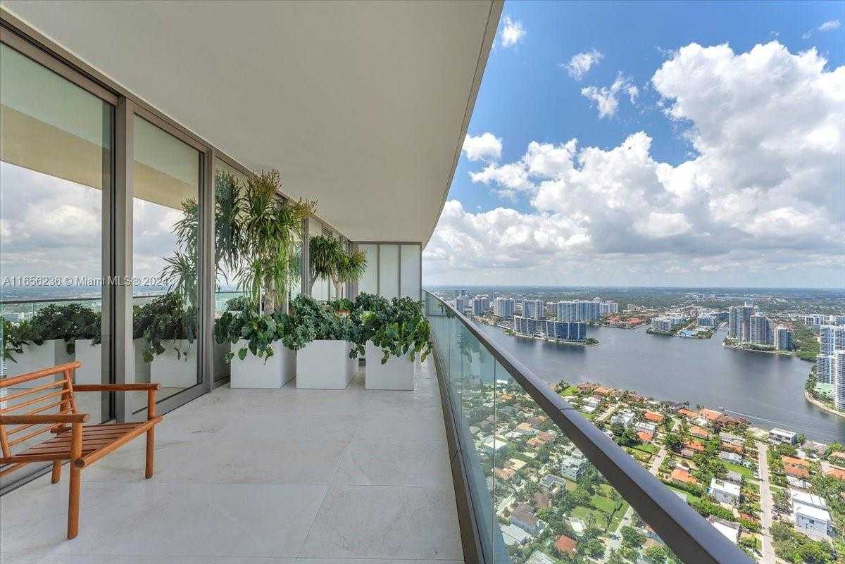 Small Image of 18975 COLLINS AVE #5302+Cabana 6, Sunny Isles Beach Number 17