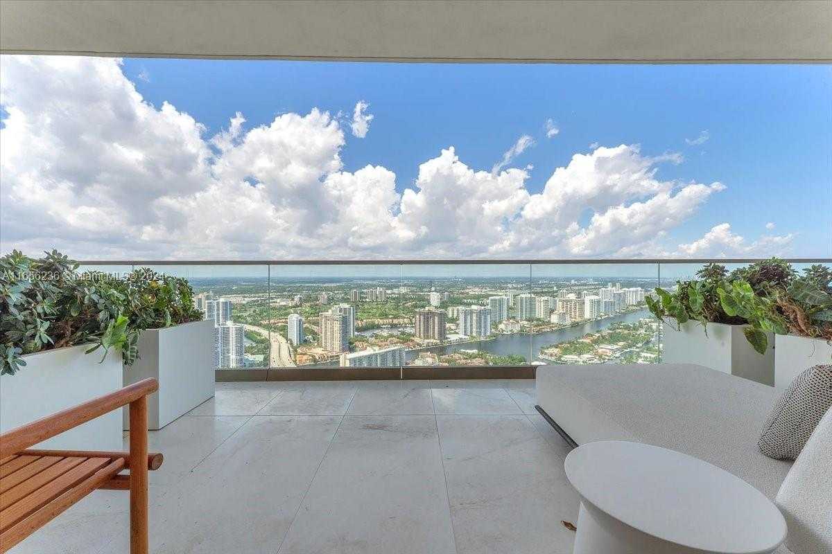 Small Image of 18975 COLLINS AVE #5302+Cabana 6, Sunny Isles Beach Number 32