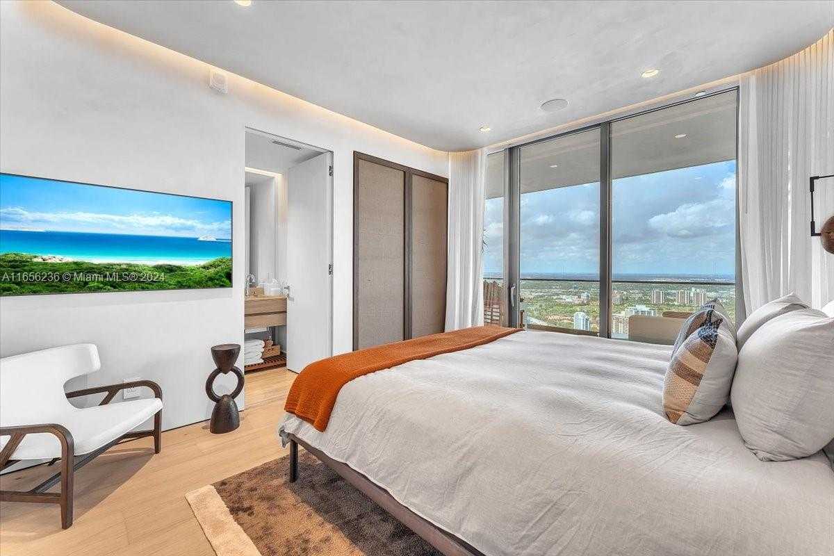 Small Image of 18975 COLLINS AVE #5302+Cabana 6, Sunny Isles Beach Number 35