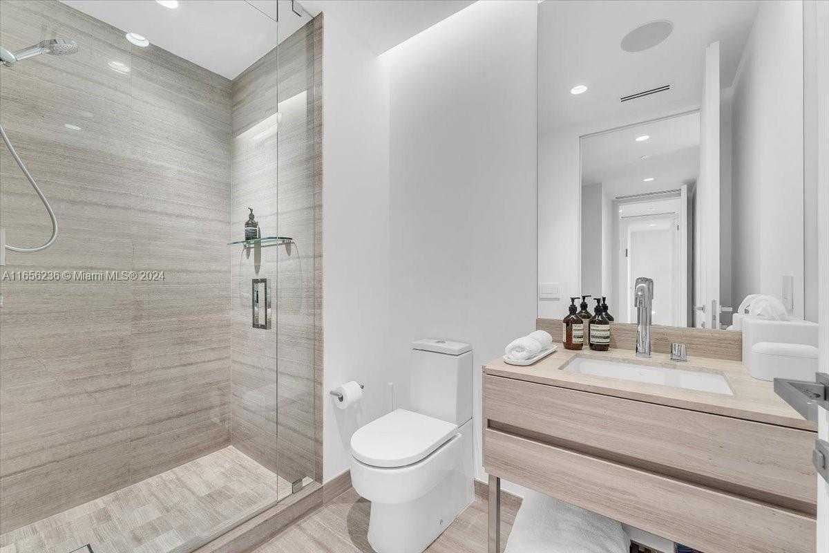 Small Image of 18975 COLLINS AVE #5302+Cabana 6, Sunny Isles Beach Number 40