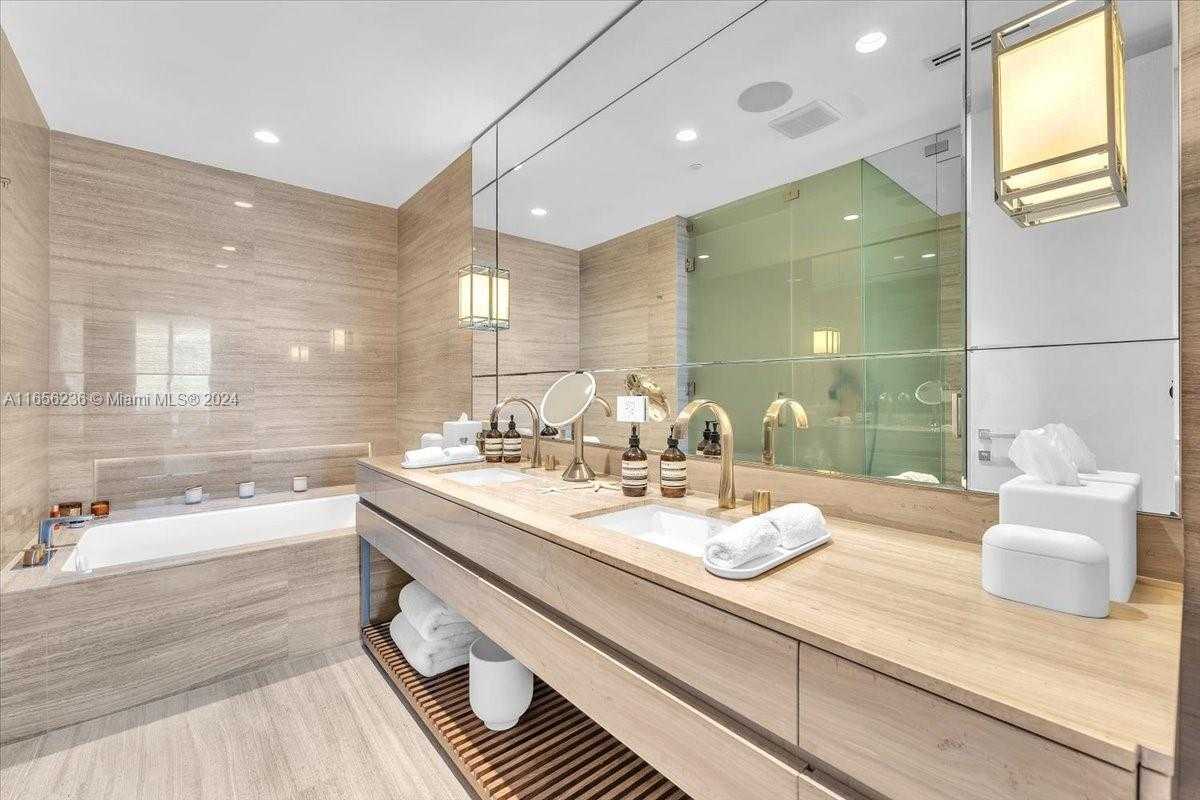 Small Image of 18975 COLLINS AVE #5302+Cabana 6, Sunny Isles Beach Number 47