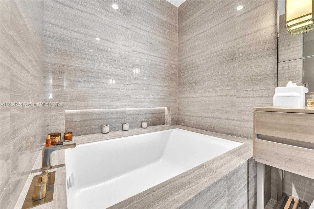 Small Image of 18975 COLLINS AVE #5302+Cabana 6, Sunny Isles Beach Number 50