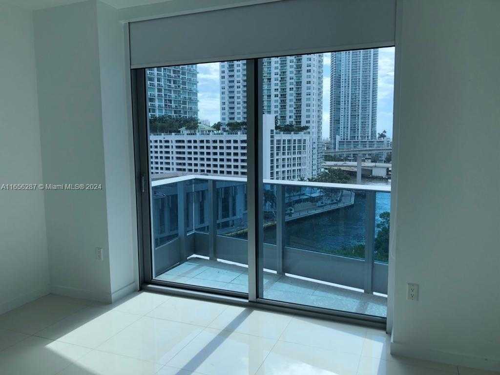 Small Image of 200 BISCAYNE BOULEVARD WAY #902, Miami Number 15