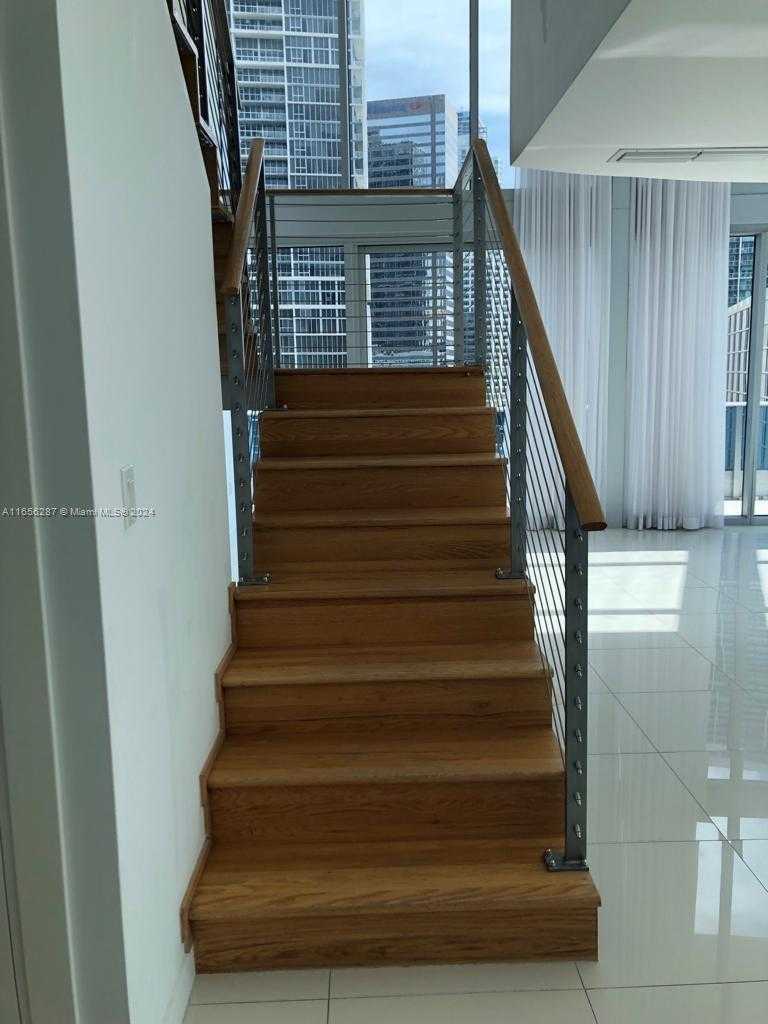 Small Image of 200 BISCAYNE BOULEVARD WAY #902, Miami Number 7