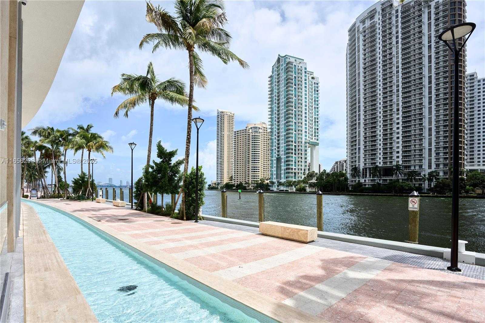 Small Image of 300 BISCAYNE BLVD WAY #6301, Miami Number 15