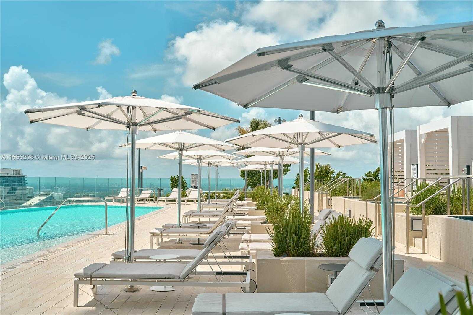 Small Image of 300 BISCAYNE BLVD WAY #6301, Miami Number 23