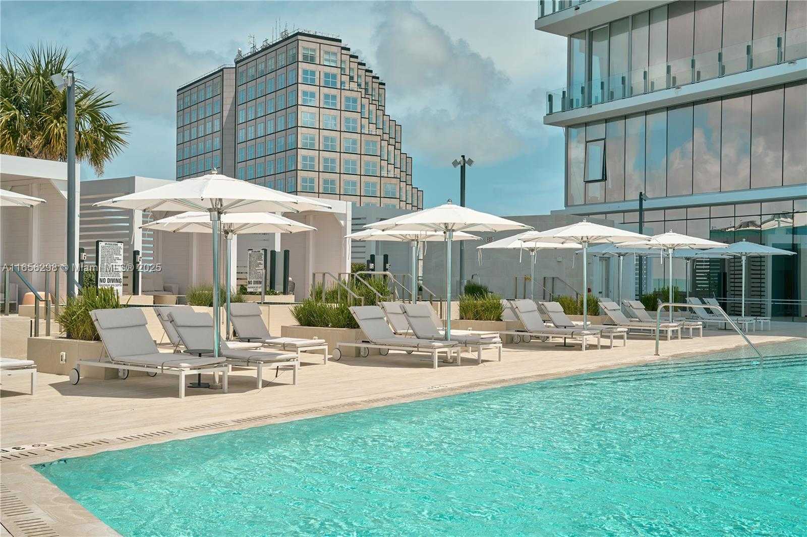 Small Image of 300 BISCAYNE BLVD WAY #6301, Miami Number 26