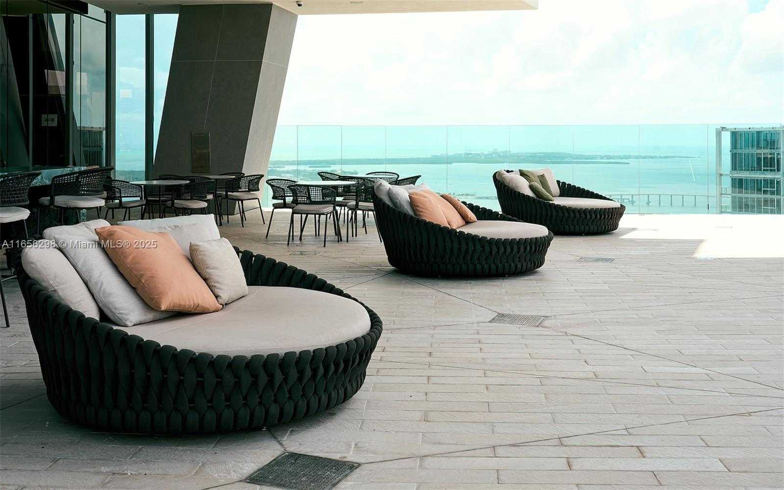 Small Image of 300 BISCAYNE BLVD WAY #6301, Miami Number 31