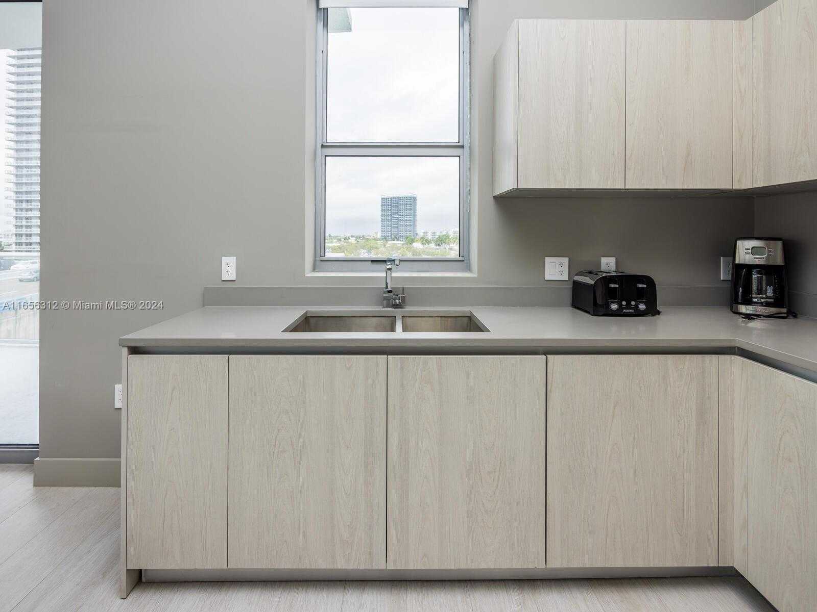 Small Image of 4010 SOUTH OCEAN DR #R408, Hollywood Number 13