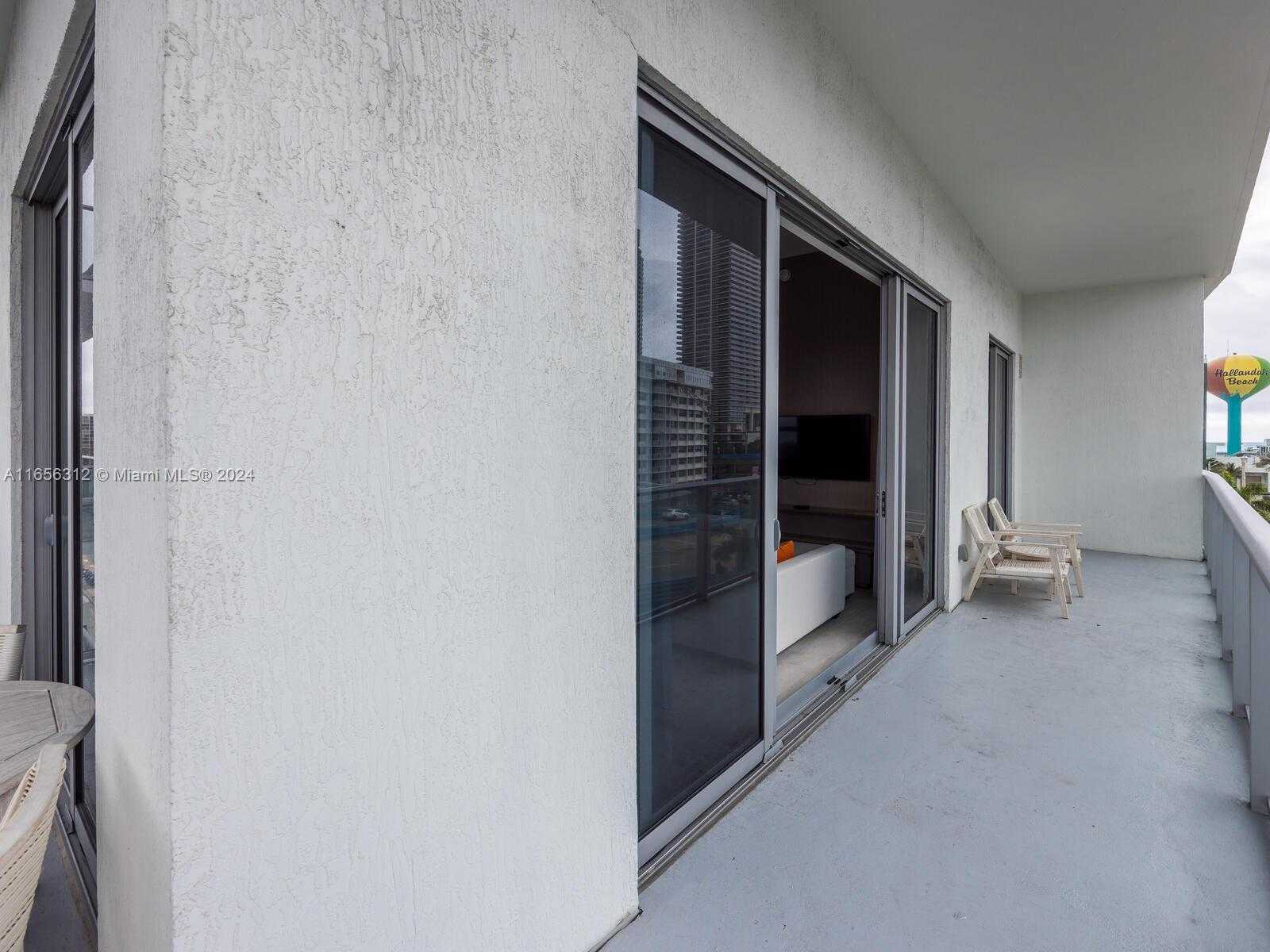Small Image of 4010 SOUTH OCEAN DR #R408, Hollywood Number 23