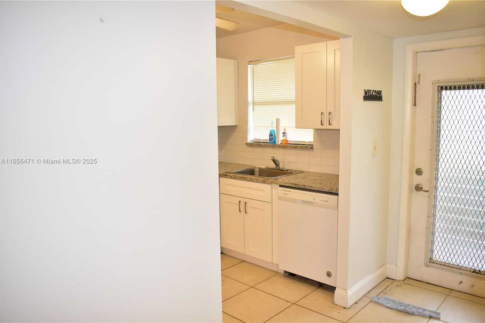 Small Image of 8450 SUNRISE LAKES BLVD #111, Sunrise Number 10