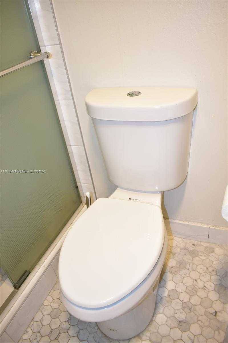 Small Image of 8450 SUNRISE LAKES BLVD #111, Sunrise Number 16