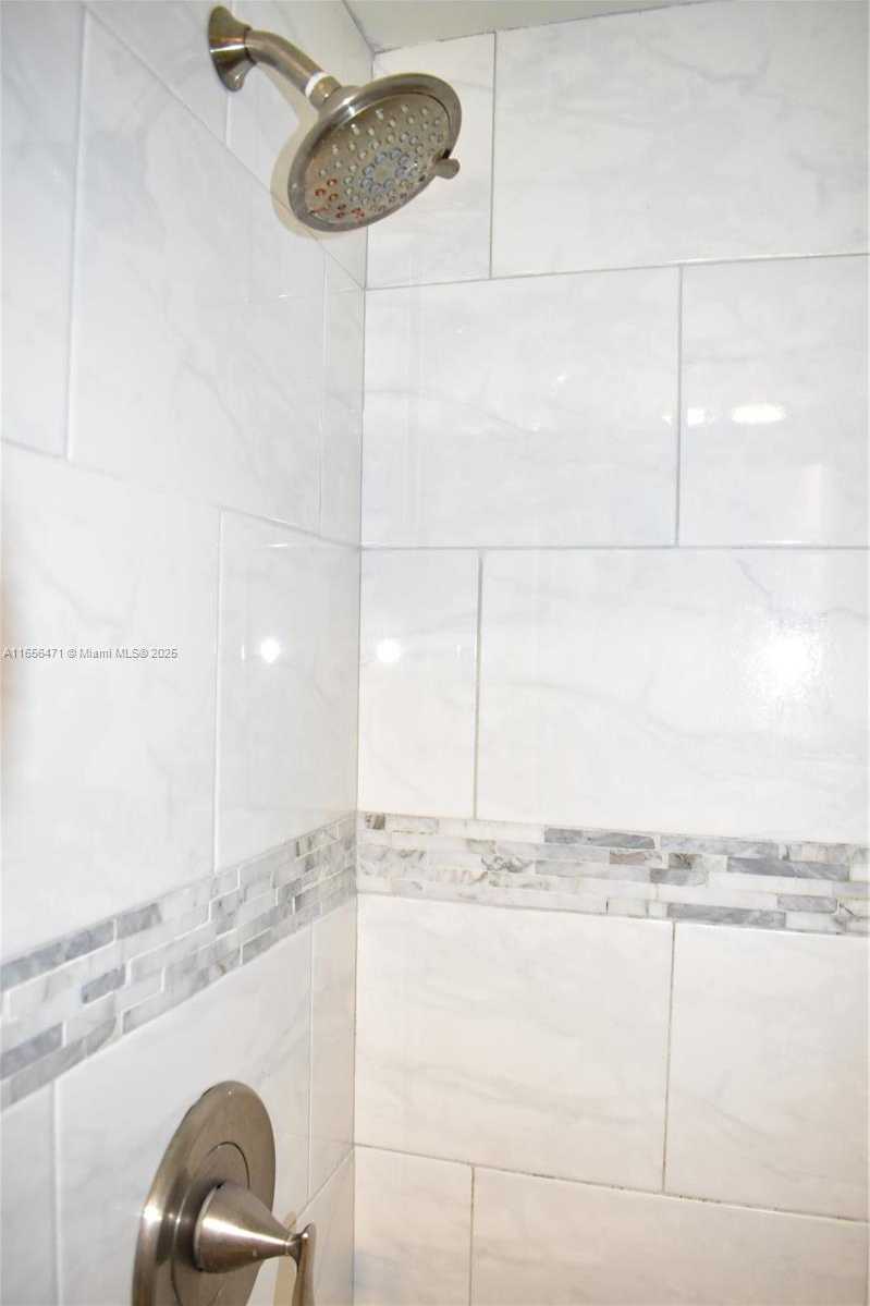 Small Image of 8450 SUNRISE LAKES BLVD #111, Sunrise Number 18