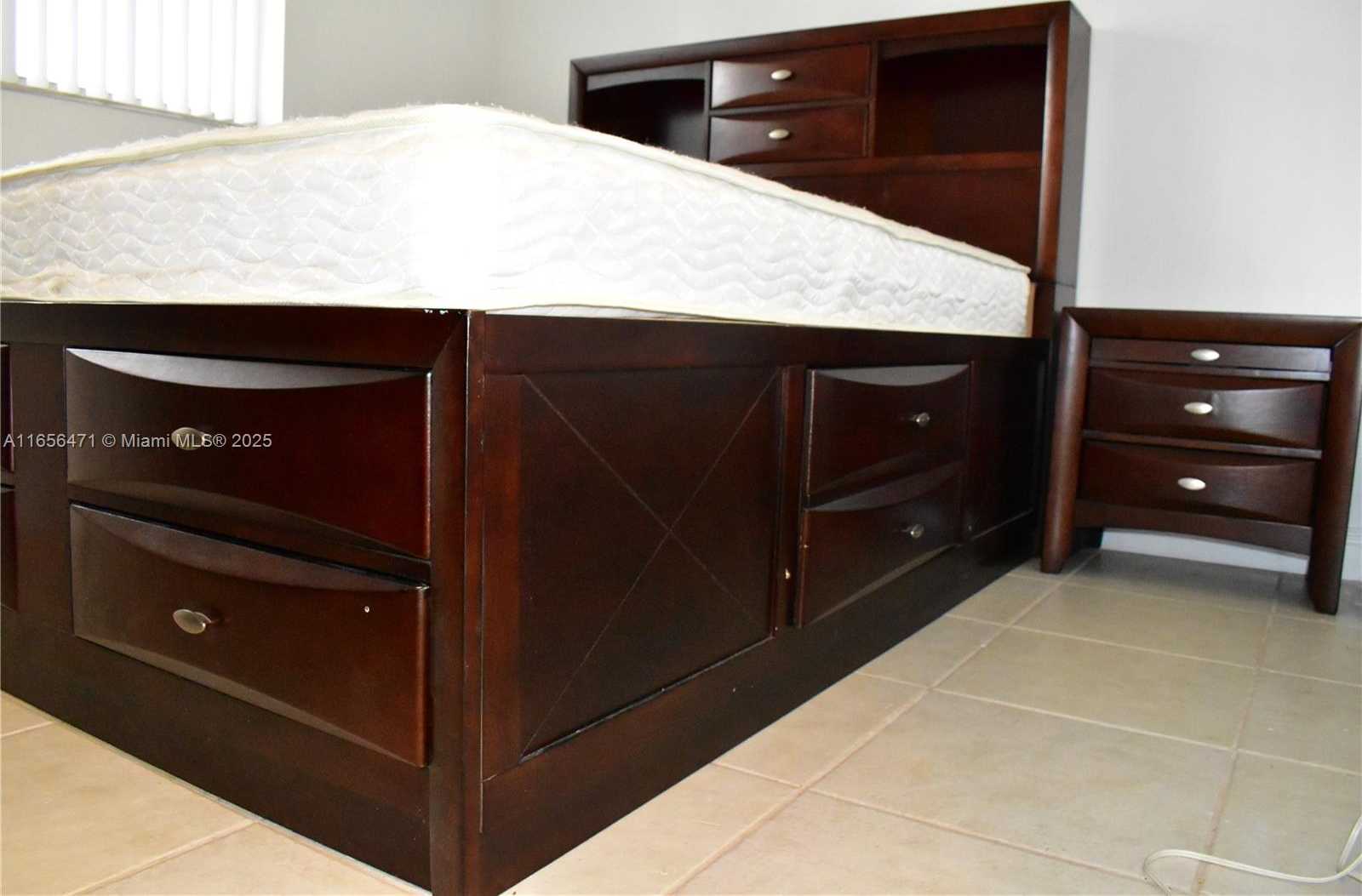 Small Image of 8450 SUNRISE LAKES BLVD #111, Sunrise Number 24
