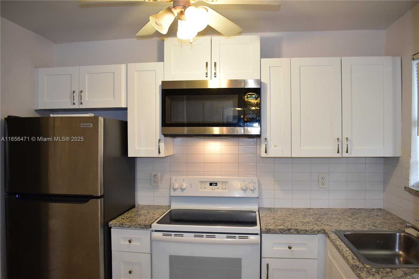 Small Image of 8450 SUNRISE LAKES BLVD #111, Sunrise Number 5
