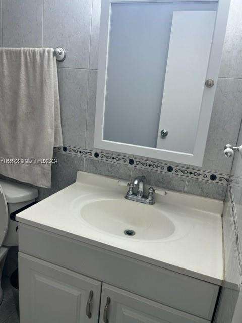 Small Image of 10411 SW 108th Ave, Miami, FL 33176, USA Number 10