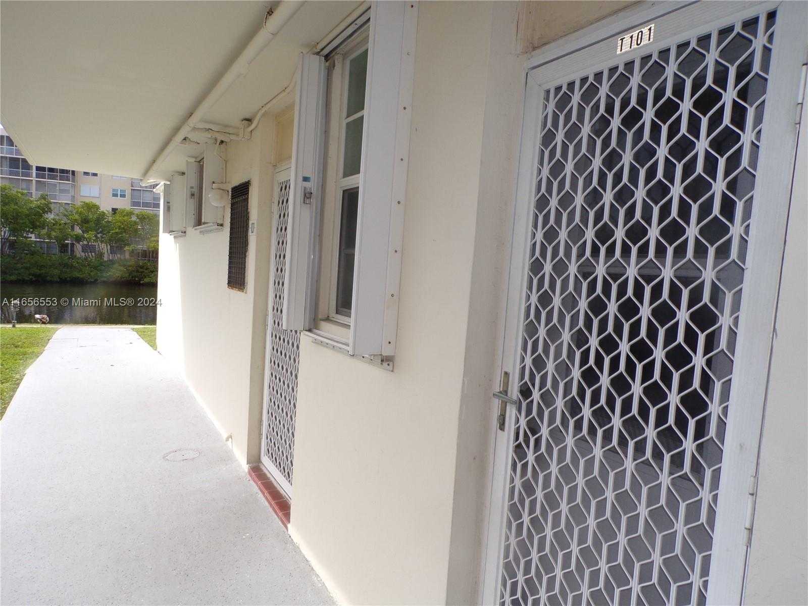 Small Image of 3030 MARCOS DR #T101, Aventura Number 11