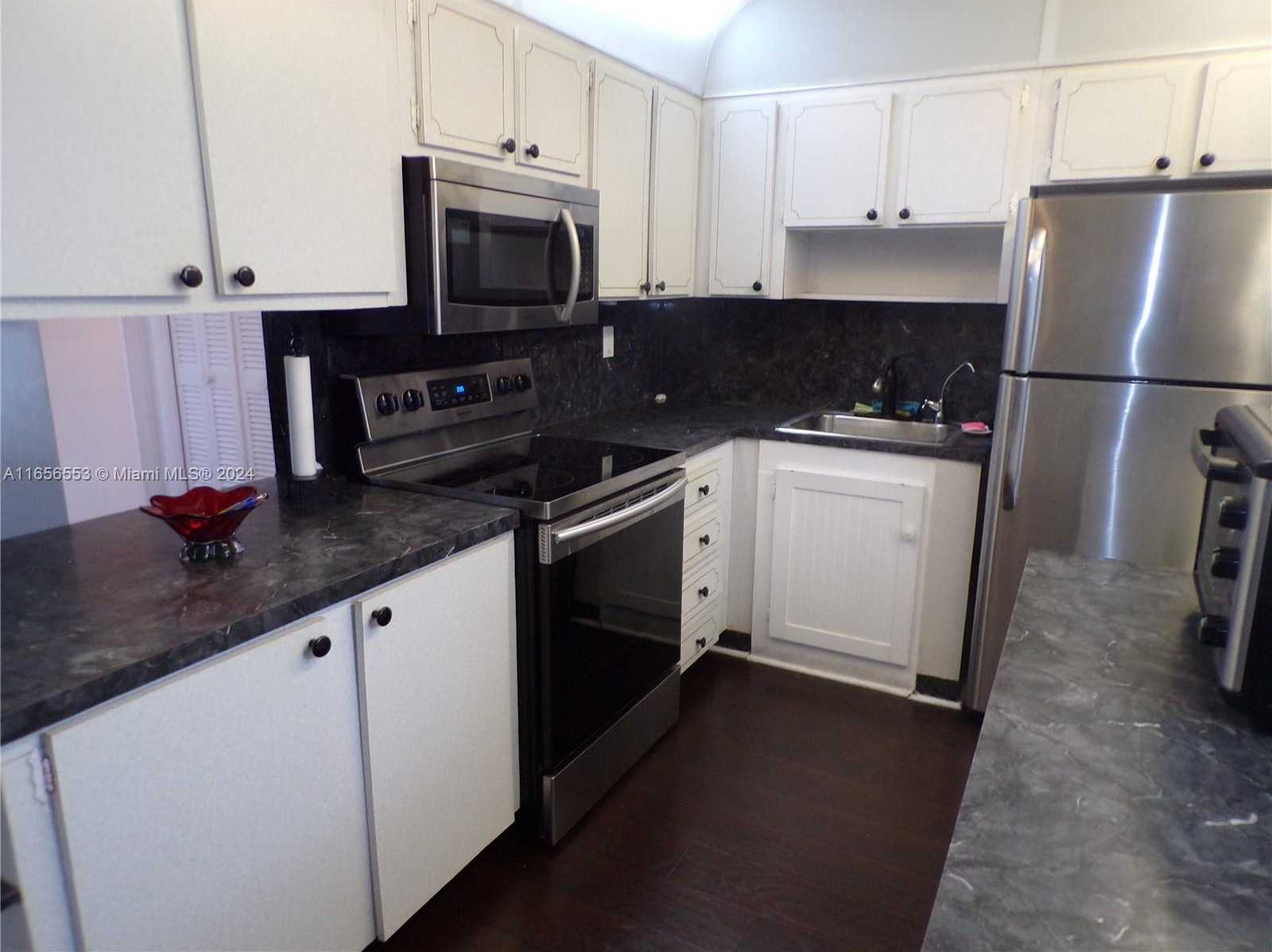 Small Image of 3030 MARCOS DR #T101, Aventura Number 16