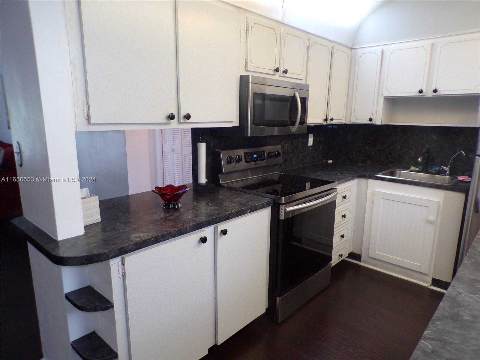 Small Image of 3030 MARCOS DR #T101, Aventura Number 17
