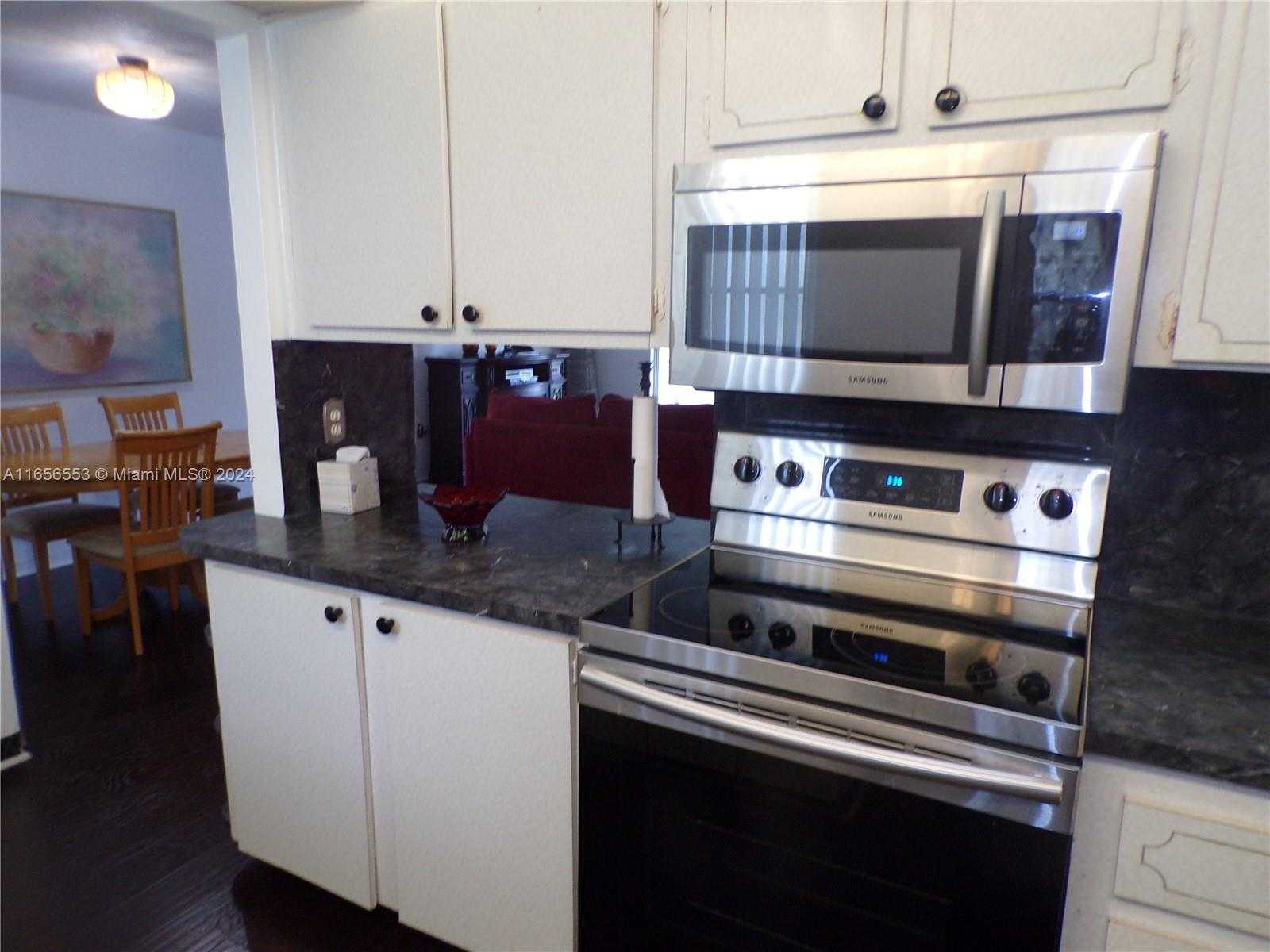 Small Image of 3030 MARCOS DR #T101, Aventura Number 18
