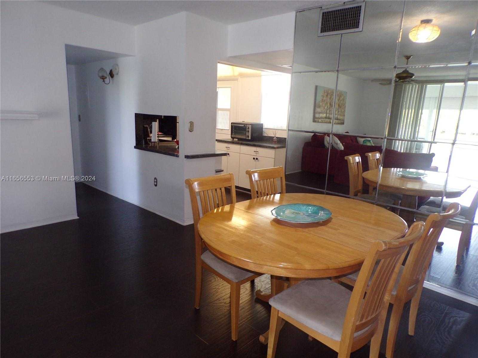 Small Image of 3030 MARCOS DR #T101, Aventura Number 23