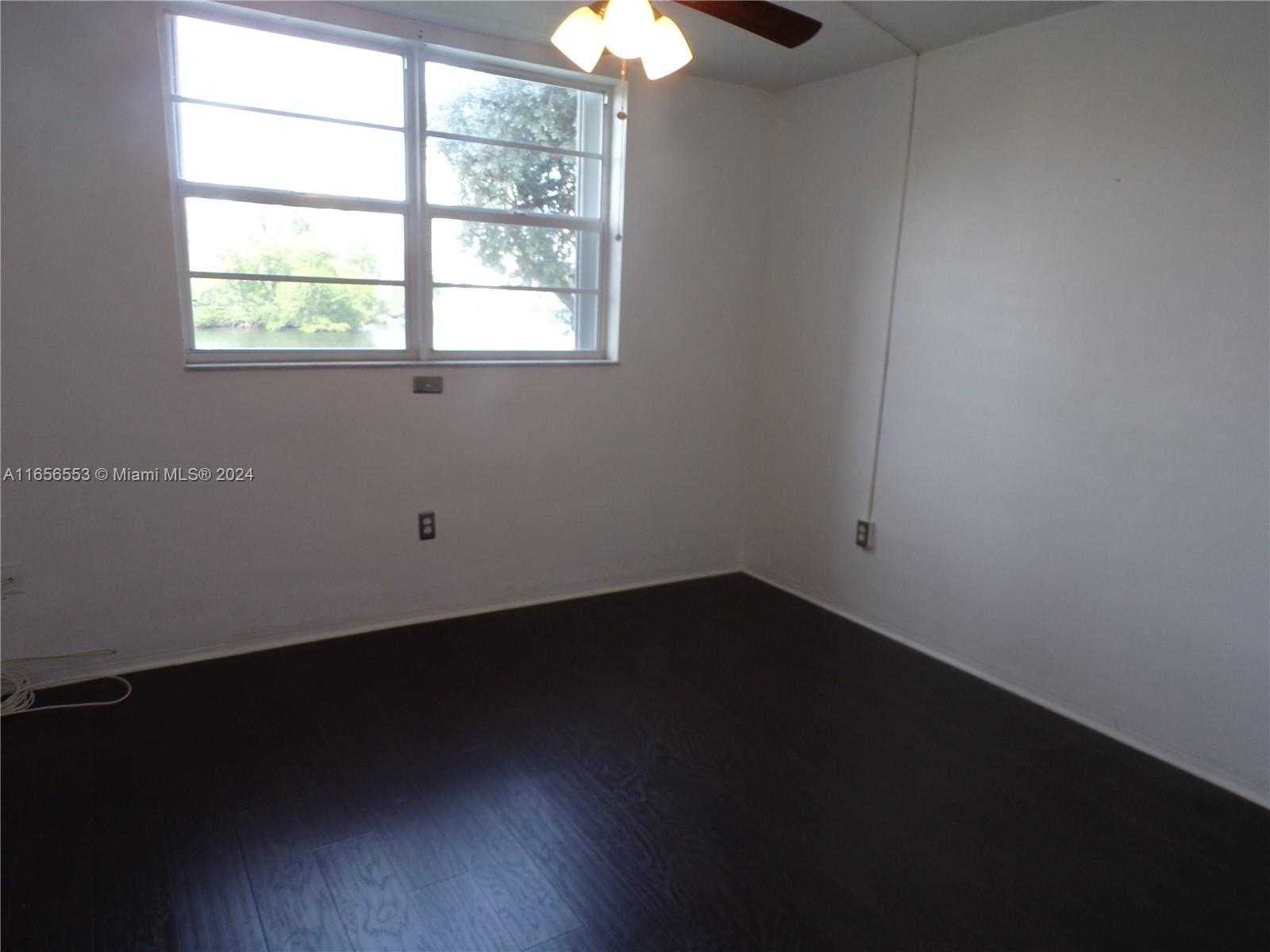 Small Image of 3030 MARCOS DR #T101, Aventura Number 40