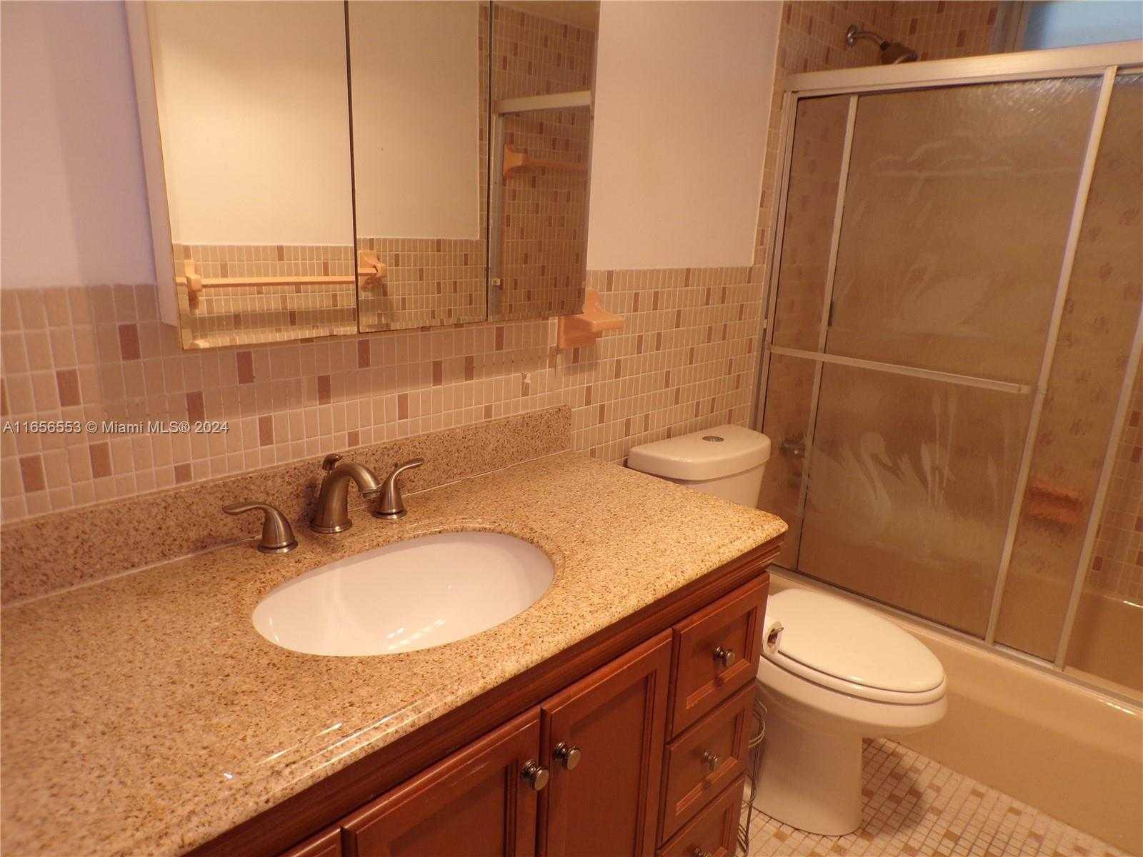 Small Image of 3030 MARCOS DR #T101, Aventura Number 45