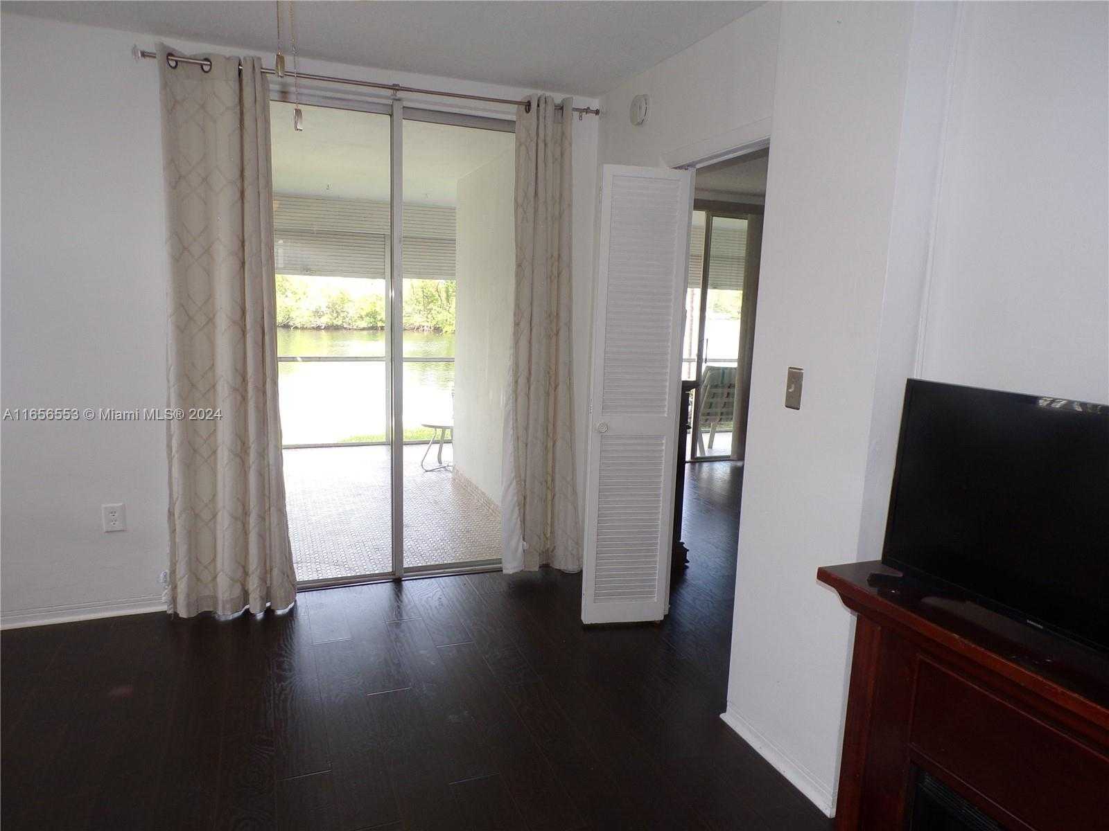 Small Image of 3030 MARCOS DR #T101, Aventura Number 48