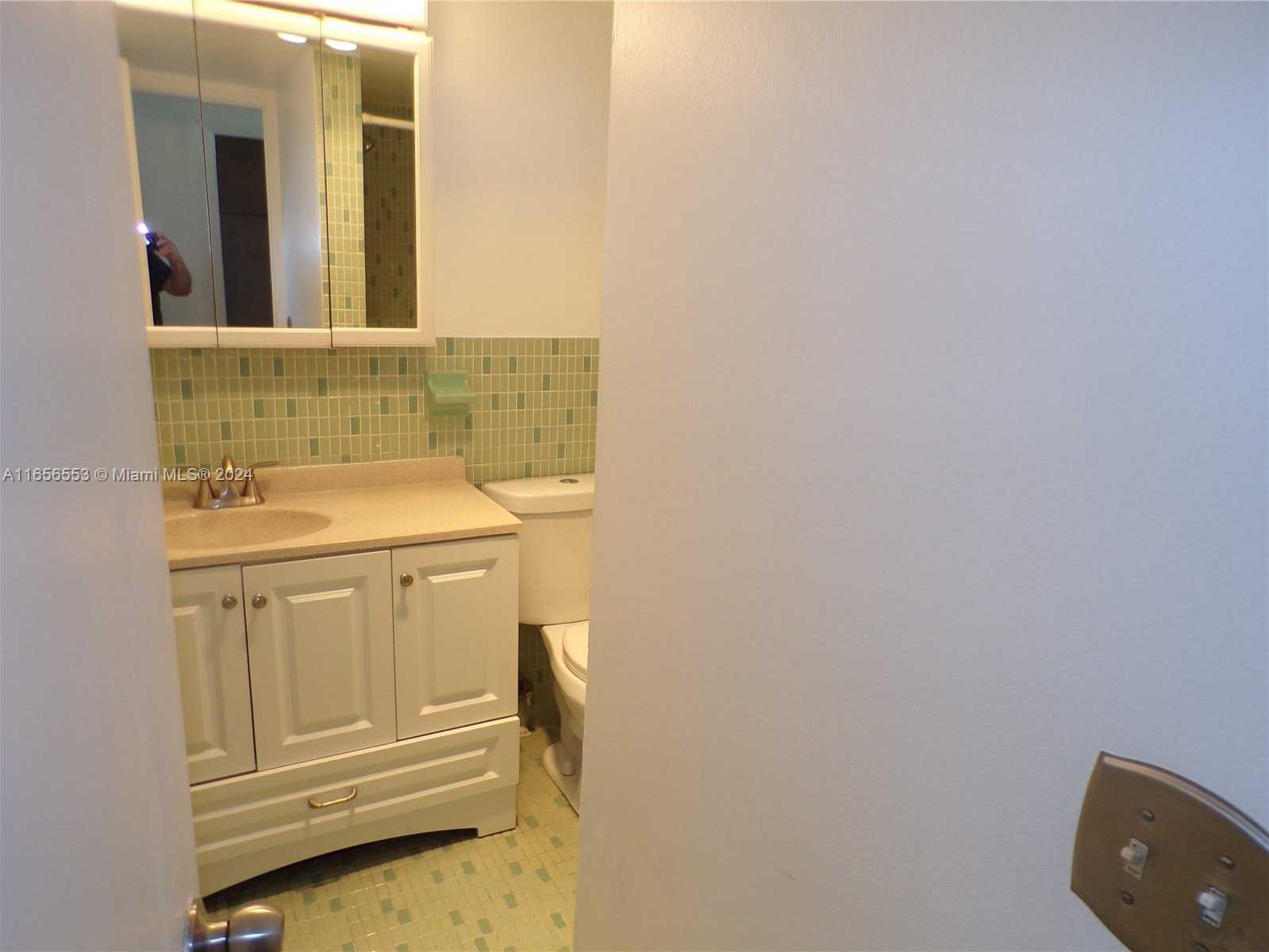 Small Image of 3030 MARCOS DR #T101, Aventura Number 51