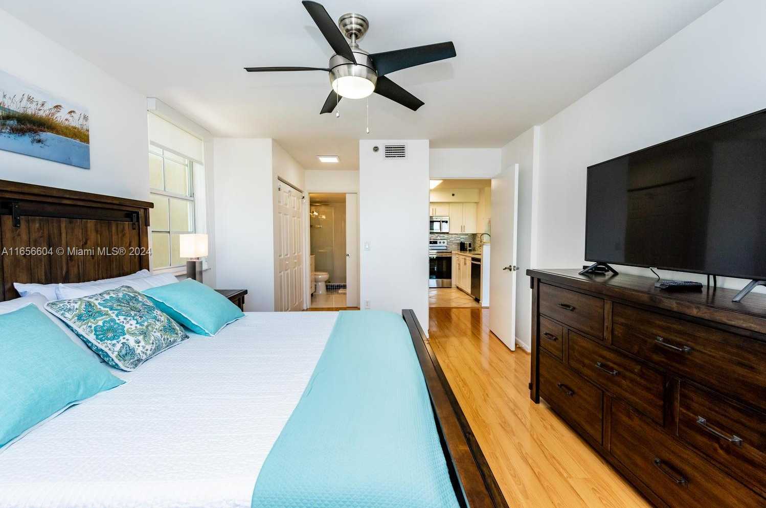 Small Image of 19801 EAST COUNTRY CLUB DR #4501, Aventura Number 23