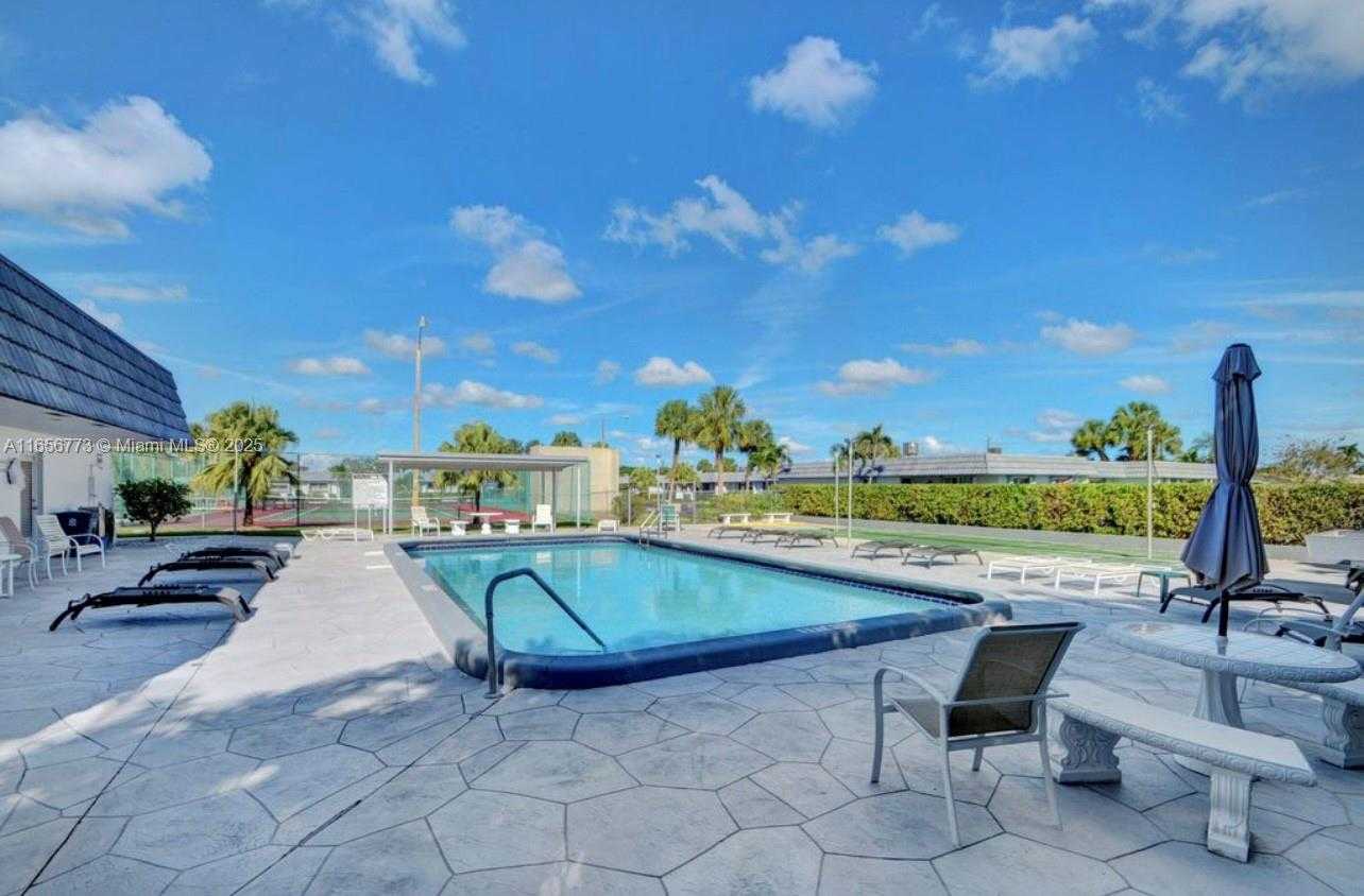 Small Image of 2886 EAST FERNLEY DR E #24, West Palm Beach Number 8