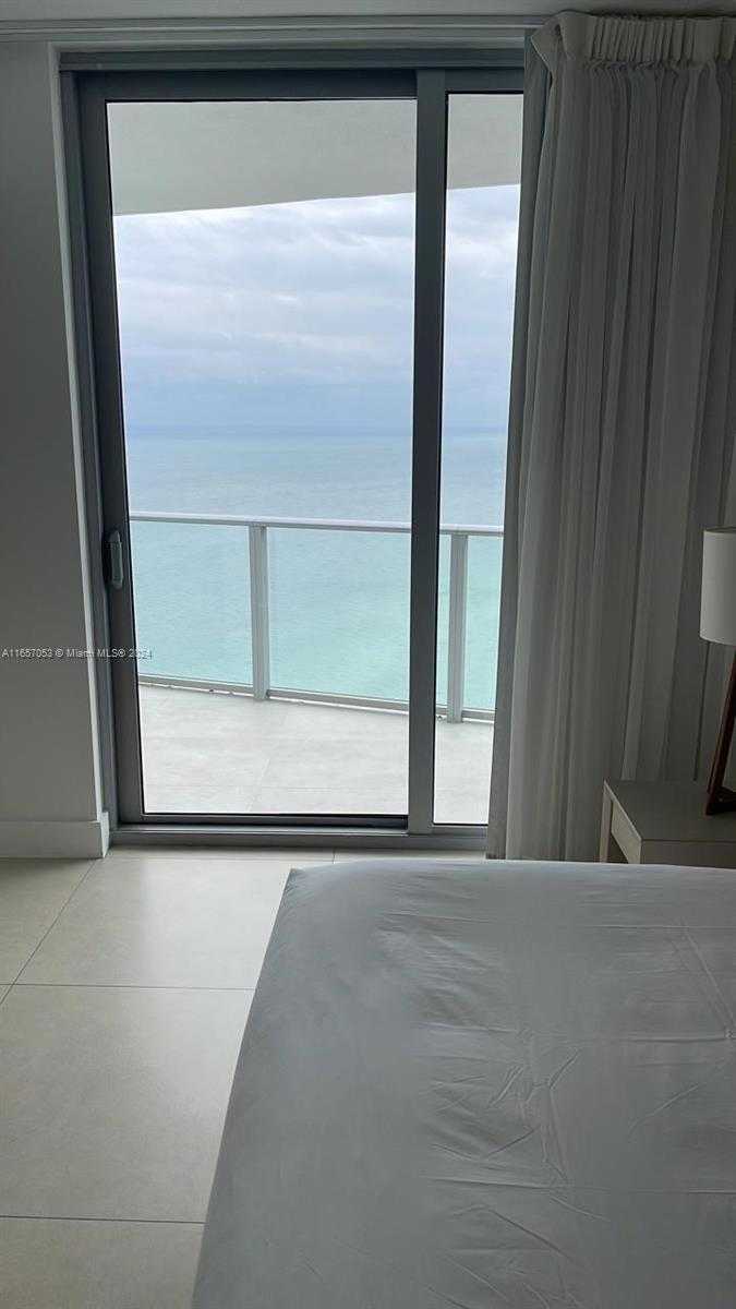 Small Image of 4111 SOUTH OCEAN DR #3405, Hollywood Number 9